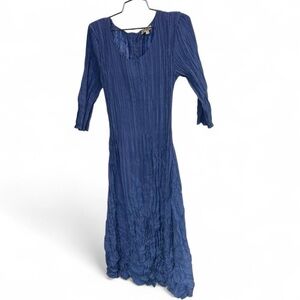Alquema Blue pleated maxi dress with 3/4 sleeves Size 1 small crinkle boho